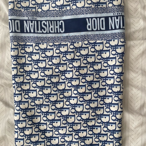 Christian Dior Scarf - Picture 1 of 3